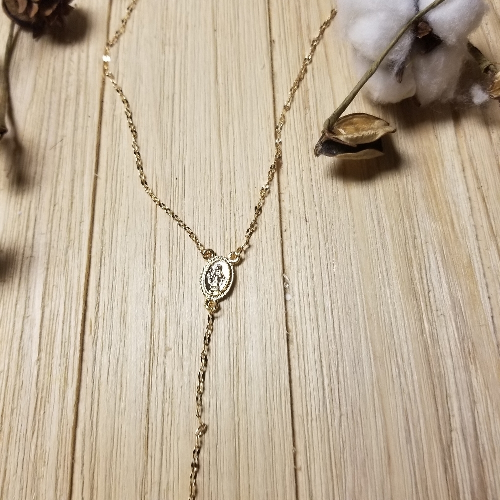 🌟🌟NEW🌟🌟BEAUTIFUL!! Cross Rosary necklace in GOLD🌟🌟 - Picture 8 of 11